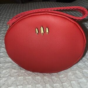 Portland Leather Goods Ruby Red Small Roswell wristlett